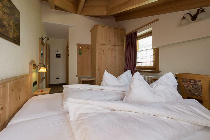 Hotel Daniela Livigno Exterior photo